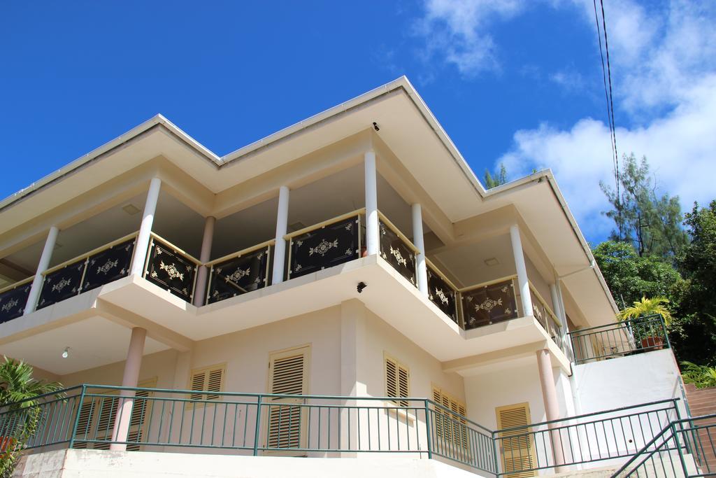 Summer Self Catering Baie Sainte Anne Εξωτερικό φωτογραφία