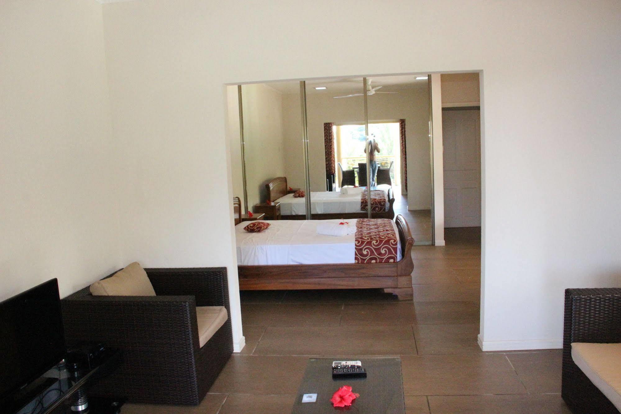 Summer Self Catering Baie Sainte Anne Εξωτερικό φωτογραφία